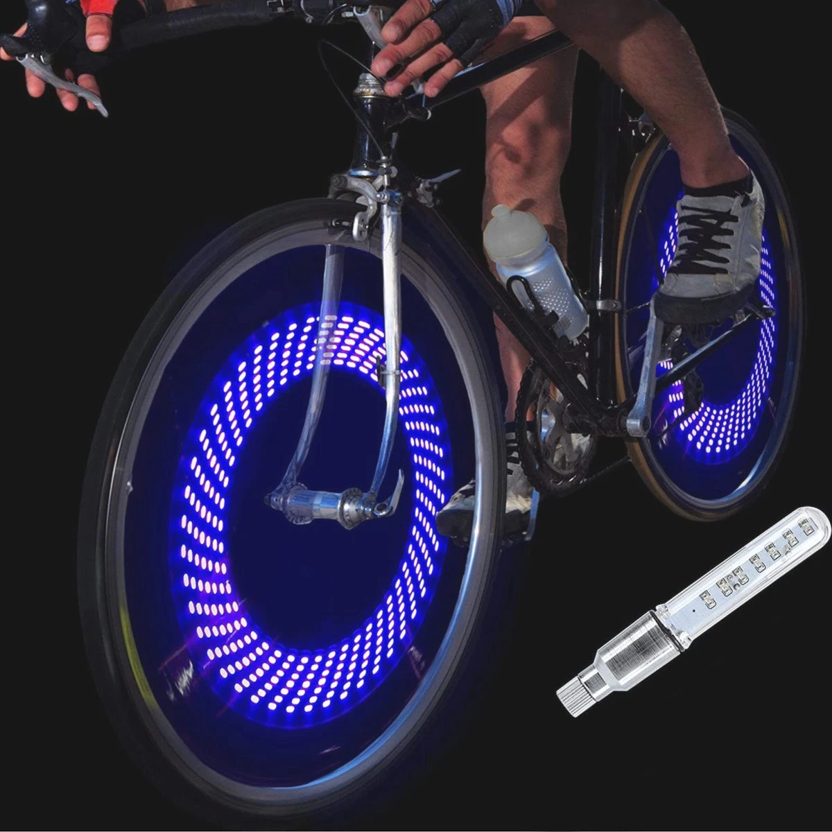 BOTC Fiets Ventiel LED Lampjes - Fietswielverlichting - Ventielbevestiging - Blauw - 1 Stuks - Incl. Batterijen 3 BOTC Fiets Ventiel LED Lampjes - Fietswielverlichting - Ventielbevestiging - Blauw - 1 Stuks - Incl. Batterijen
