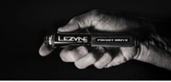 LEZYNE POCKET DRIVE BLACK/HI GLOSS -BOl Winkel 1200x574 4