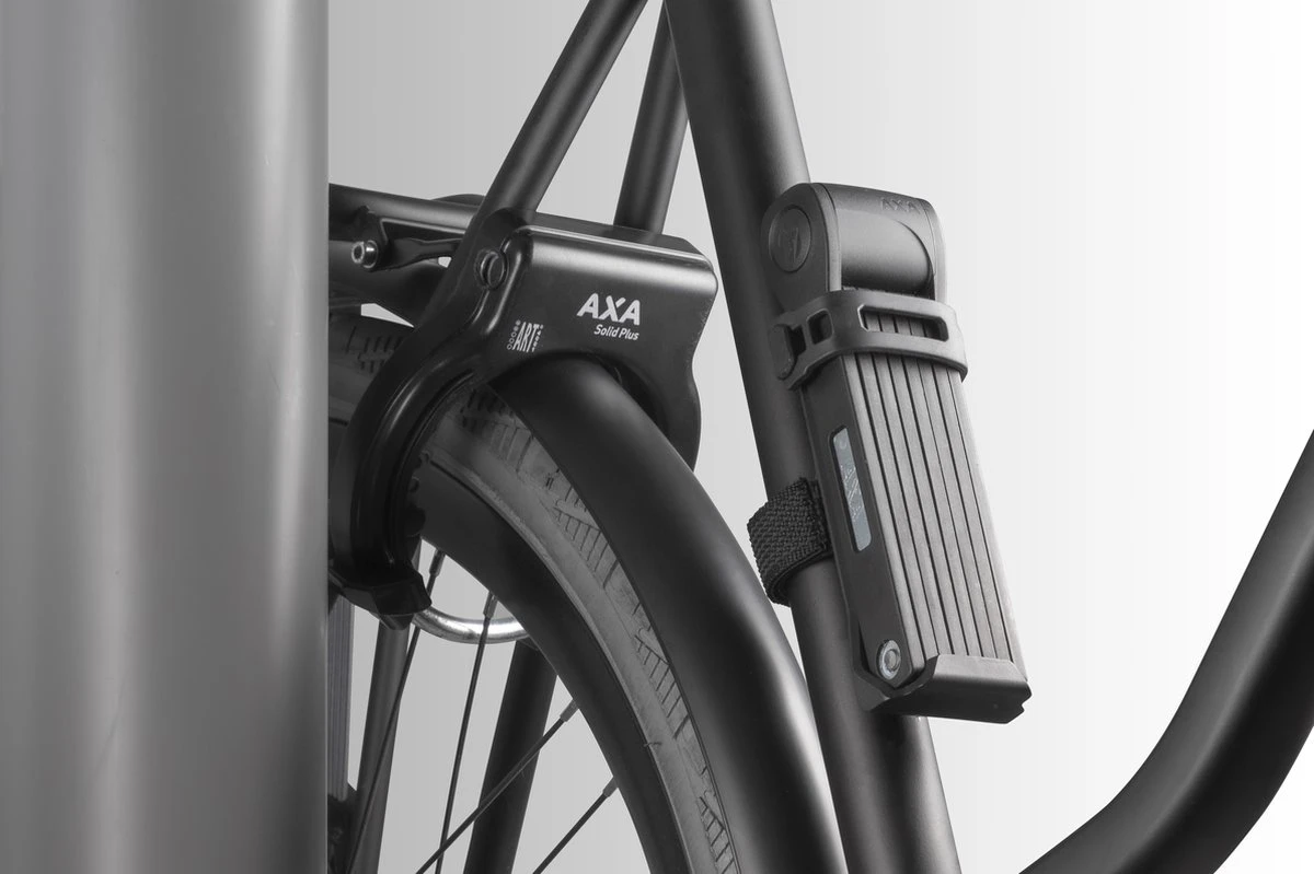 AXA Fold Lite 100 Vouwslot - Fietsslot - Voor Elk Type Fiets – Licht Gewicht - Met Houder - 100 Cm - Zwart 6 AXA Fold Lite 100 Vouwslot - Fietsslot - Voor Elk Type Fiets – Licht Gewicht - Met Houder - 100 Cm - Zwart - Afbeelding 4