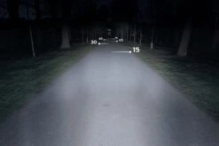 AXA Blueline 30 T - Fietslamp Voorlicht - LED Koplamp - Auto On Fietsverlichting – Steady - Dynamo - 30 Lux -BOl Winkel 1200x800 69