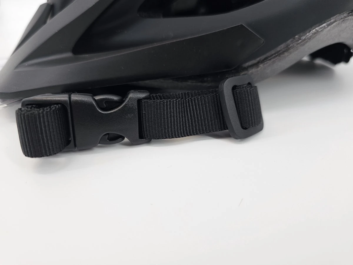 One Bikeparts® Fietshelm | Kleur Mat Zwart | Volwassenen | Lichtgewicht | 19 Ventilatie Gaten | Maat M/L Verstelbaar Tussen 58-62 Cm | Gecertificeerde Fietshelm Voor Volwassen | MTB Fietshelm | Geschenkdoos | Fietshelm Dames - Heren | Luxe Verpakking 14 One Bikeparts® Fietshelm | Kleur Mat Zwart | Volwassenen | Lichtgewicht | 19 Ventilatie Gaten | Maat M/L Verstelbaar Tussen 58-62 Cm | Gecertificeerde Fietshelm Voor Volwassen | MTB Fietshelm | Geschenkdoos | Fietshelm Dames - Heren | Luxe Verpakking - Afbeelding 12