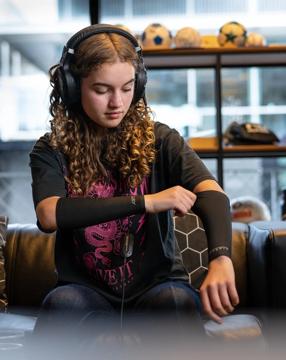 Artefit Compressie Onderarm Sleeves – Unisex - Zonbescherming - S - Black 4 Artefit Compressie Onderarm Sleeves – Unisex - Zonbescherming - S - Black - Afbeelding 2